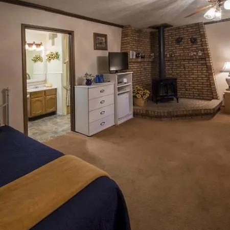 Canyon Colors Bed And Breakfast-3